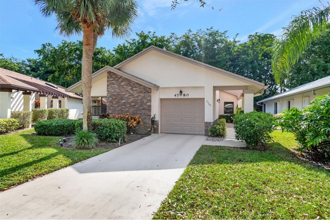 For Sale: $412,000 (3 beds, 2 baths, 1731 Square Feet)