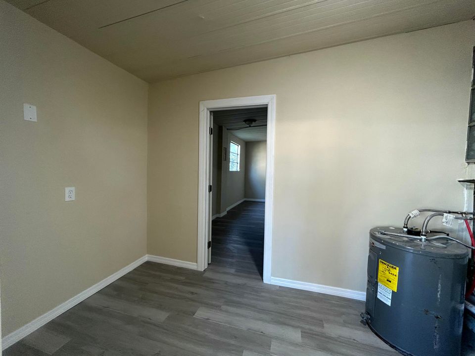 For Sale: $149,000 (3 beds, 2 baths, 1242 Square Feet)