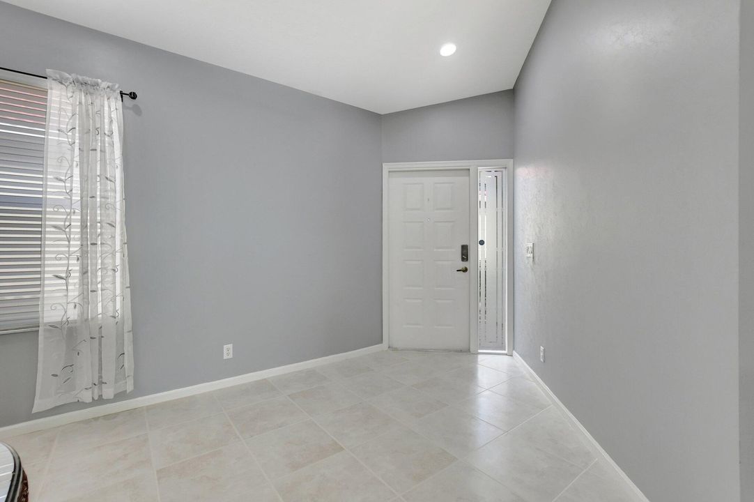 For Sale: $474,900 (3 beds, 2 baths, 1720 Square Feet)