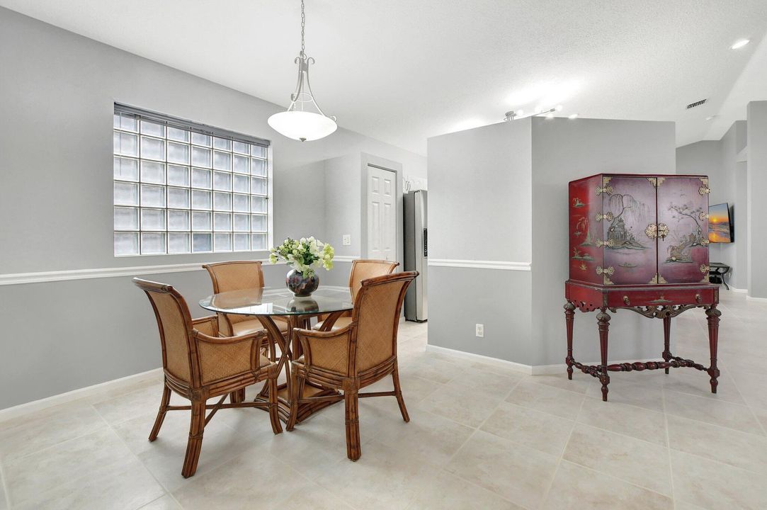 For Sale: $474,900 (3 beds, 2 baths, 1720 Square Feet)