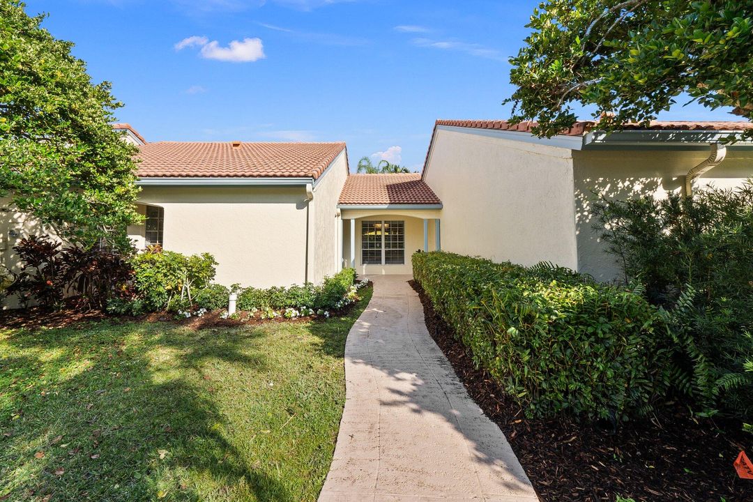 For Sale: $1,249,000 (3 beds, 2 baths, 1636 Square Feet)