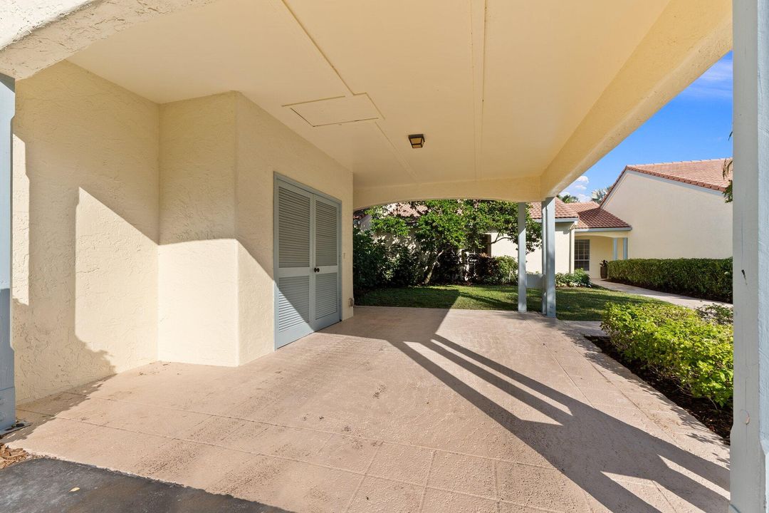 For Sale: $1,249,000 (3 beds, 2 baths, 1636 Square Feet)