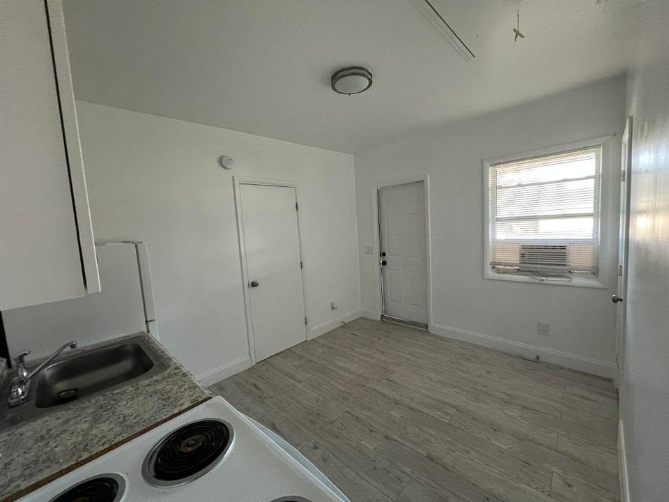 For Rent: $1,500 (1 beds, 1 baths, 433 Square Feet)