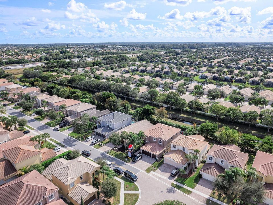 For Sale: $579,900 (3 beds, 2 baths, 1990 Square Feet)