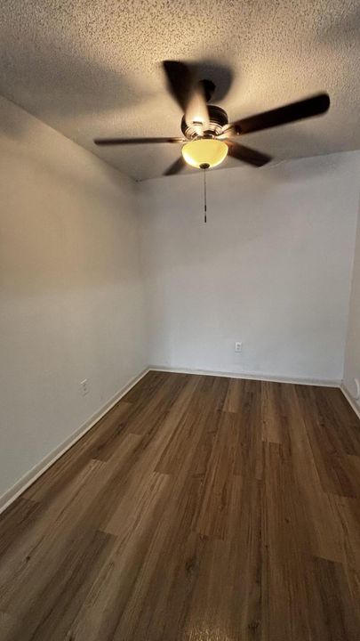 For Rent: $1,600 (1 beds, 1 baths, 813 Square Feet)