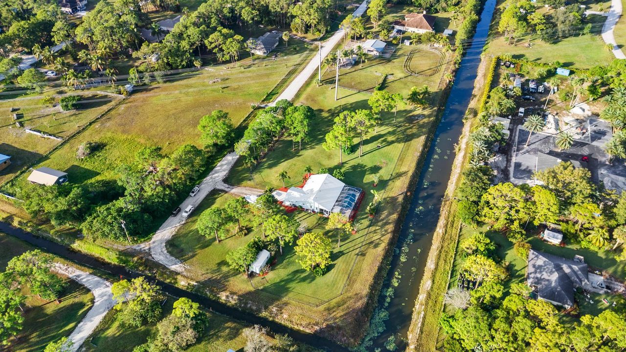 For Sale: $825,000 (4 beds, 2 baths, 1648 Square Feet)