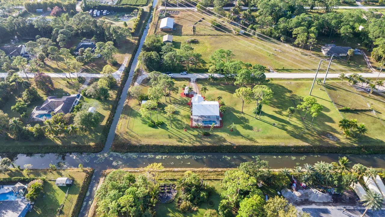 For Sale: $825,000 (4 beds, 2 baths, 1648 Square Feet)