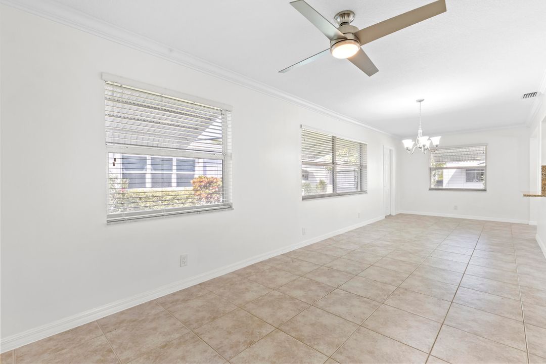 For Sale: $394,000 (2 beds, 2 baths, 1428 Square Feet)