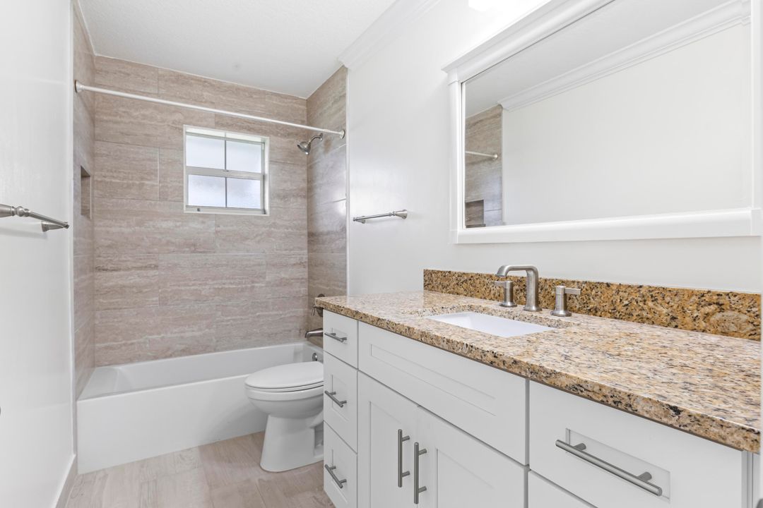 For Sale: $394,000 (2 beds, 2 baths, 1428 Square Feet)