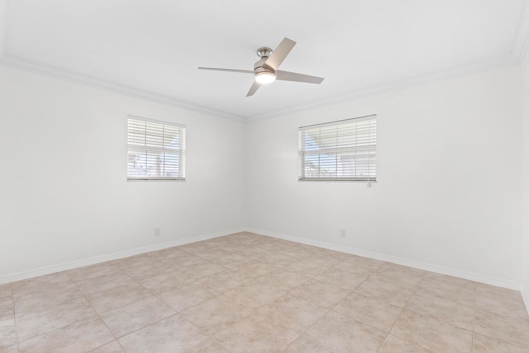 For Sale: $394,000 (2 beds, 2 baths, 1428 Square Feet)