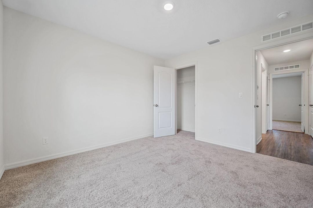 For Rent: $2,700 (3 beds, 2 baths, 1270 Square Feet)