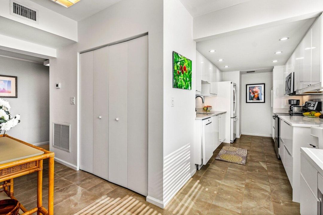 Active With Contract: $695,000 (3 beds, 2 baths, 1864 Square Feet)