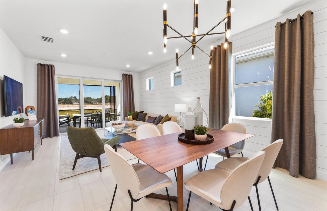 待售: $547,475 (2 贝兹, 2 浴室, 1561 平方英尺)