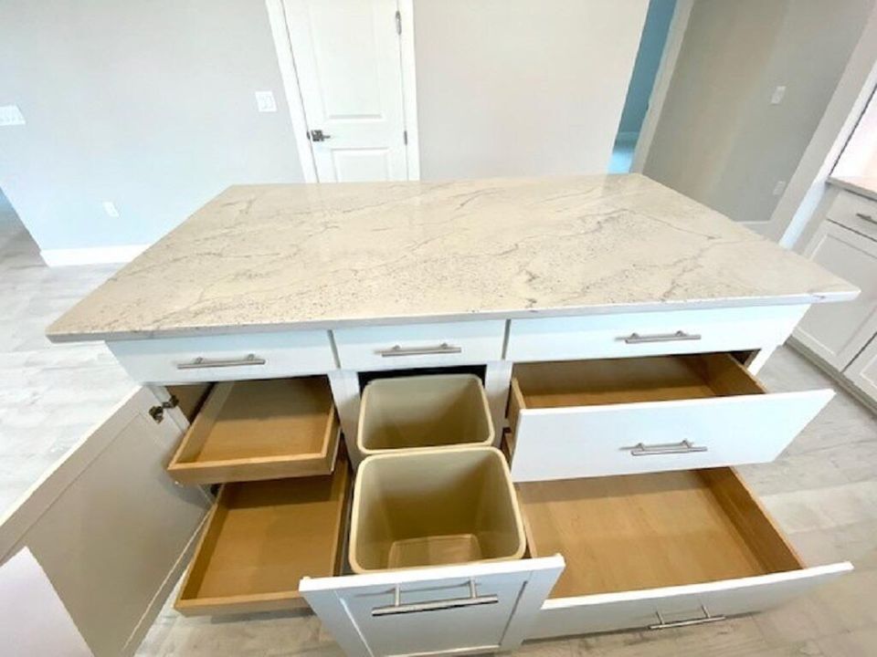 待售: $547,475 (2 贝兹, 2 浴室, 1561 平方英尺)