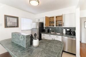 For Sale: $449,000 (3 beds, 1 baths, 1144 Square Feet)