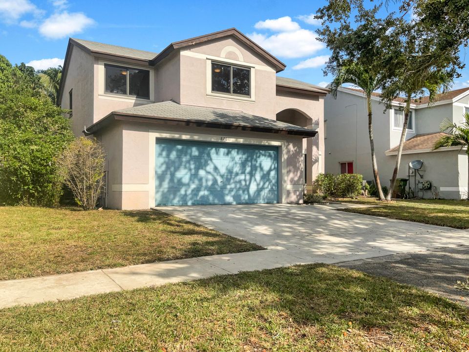 For Sale: $643,000 (4 beds, 2 baths, 2036 Square Feet)