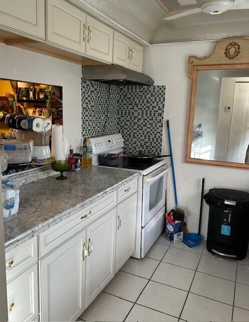 For Sale: $150,000 (2 beds, 2 baths, 1088 Square Feet)