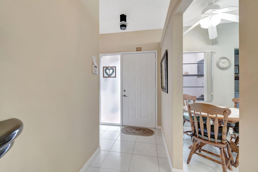 For Sale: $350,000 (2 beds, 2 baths, 1471 Square Feet)