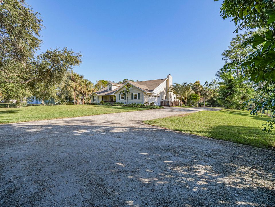 For Sale: $665,000 (3 beds, 2 baths, 2002 Square Feet)