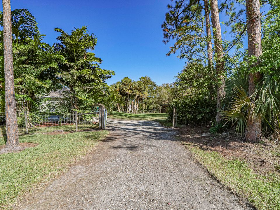 For Sale: $665,000 (3 beds, 2 baths, 2002 Square Feet)