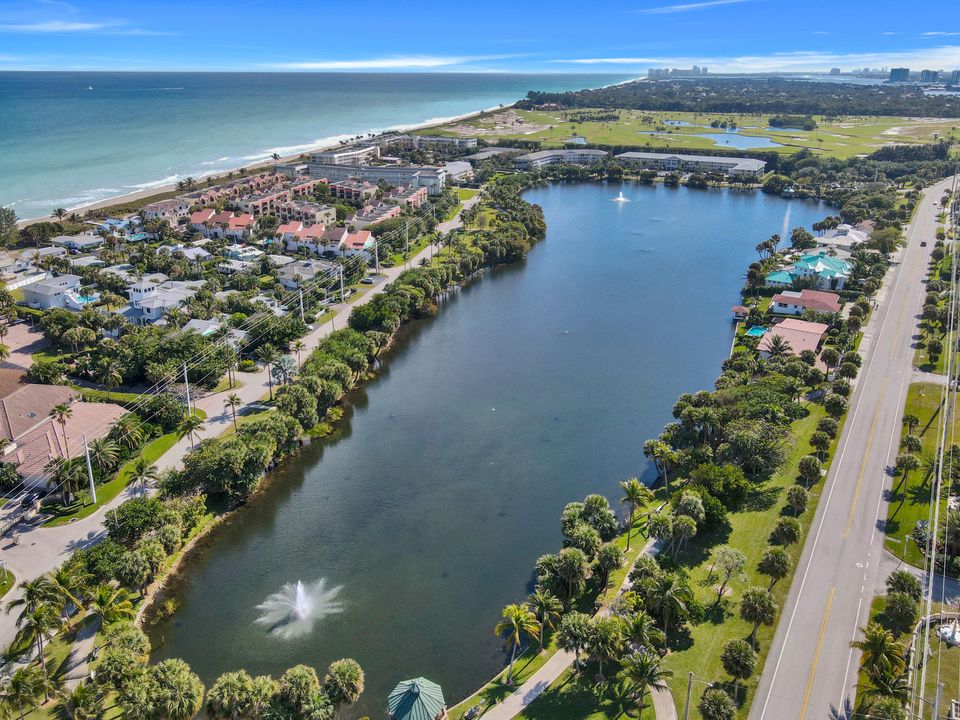 For Sale: $1,095,000 (3 beds, 2 baths, 1663 Square Feet)