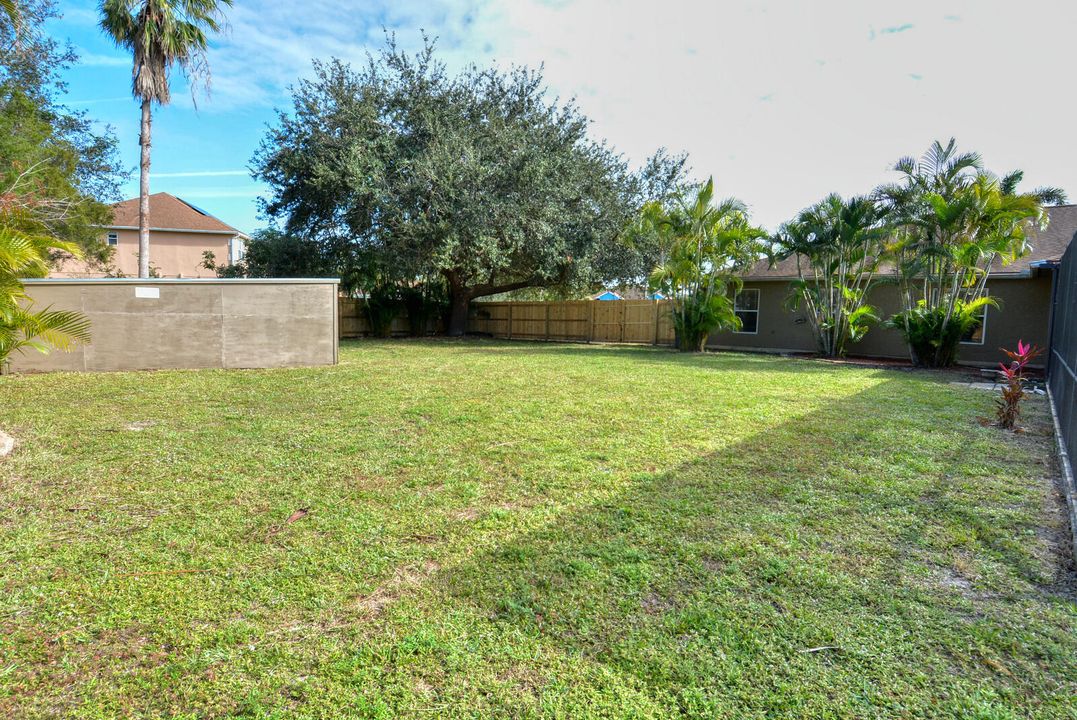 For Sale: $549,500 (3 beds, 2 baths, 2040 Square Feet)