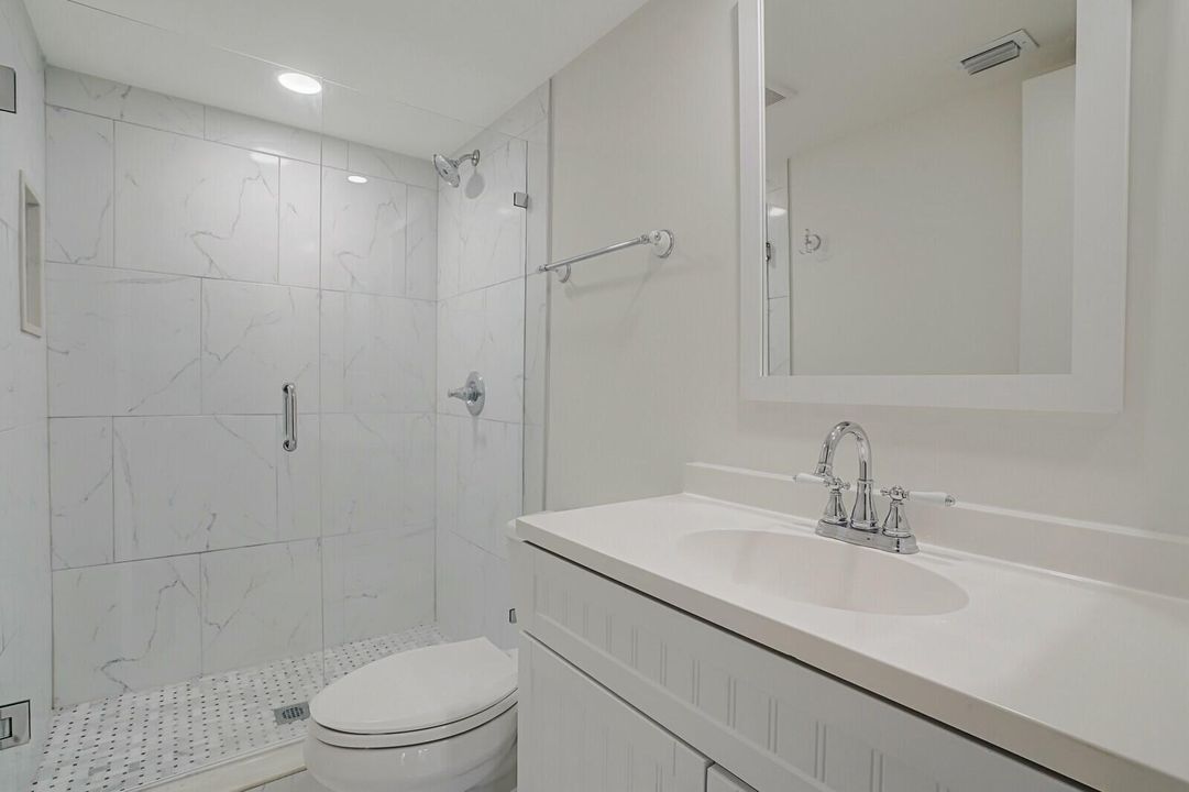 For Sale: $294,000 (2 beds, 2 baths, 1115 Square Feet)