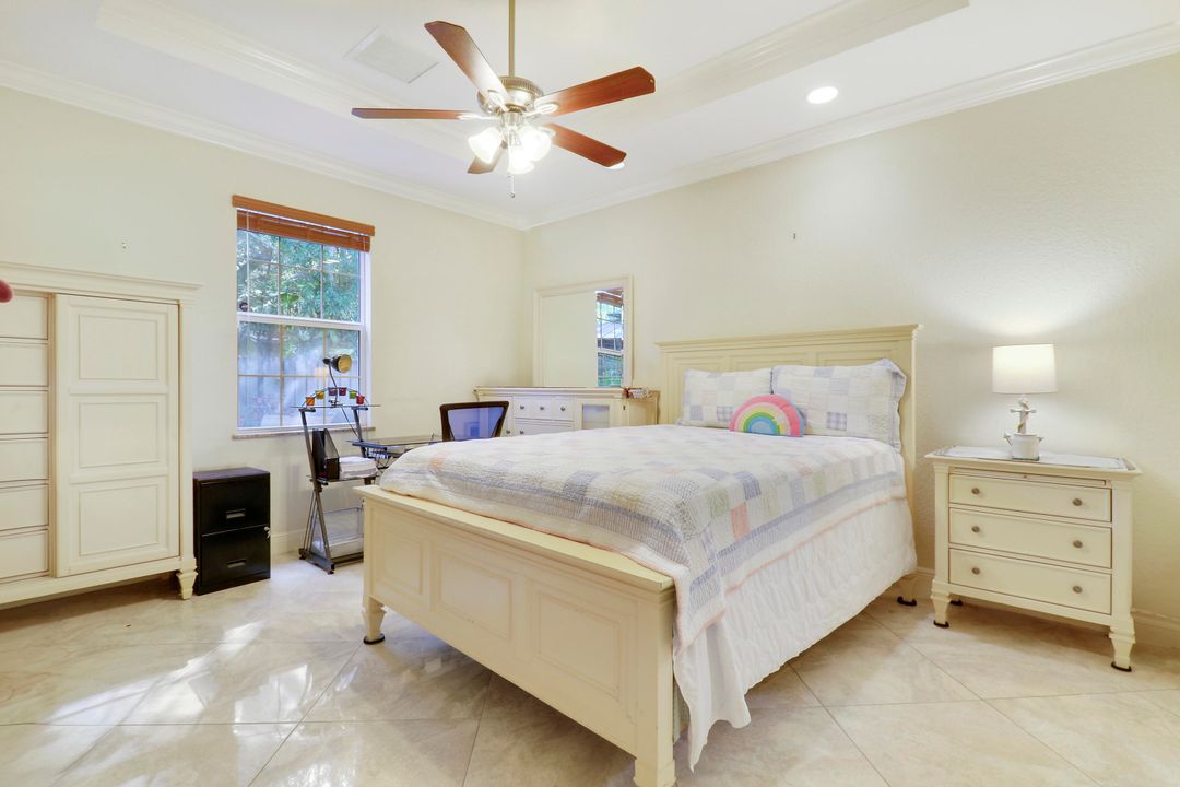 For Sale: $440,000 (3 beds, 2 baths, 1466 Square Feet)