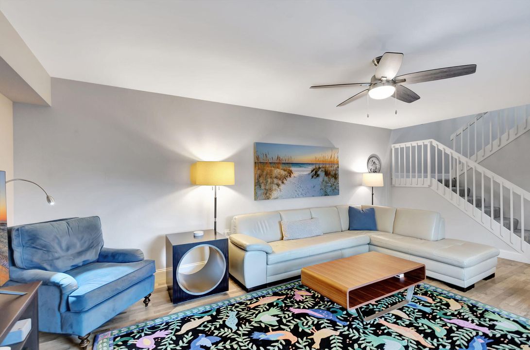 For Sale: $495,000 (2 beds, 2 baths, 1188 Square Feet)