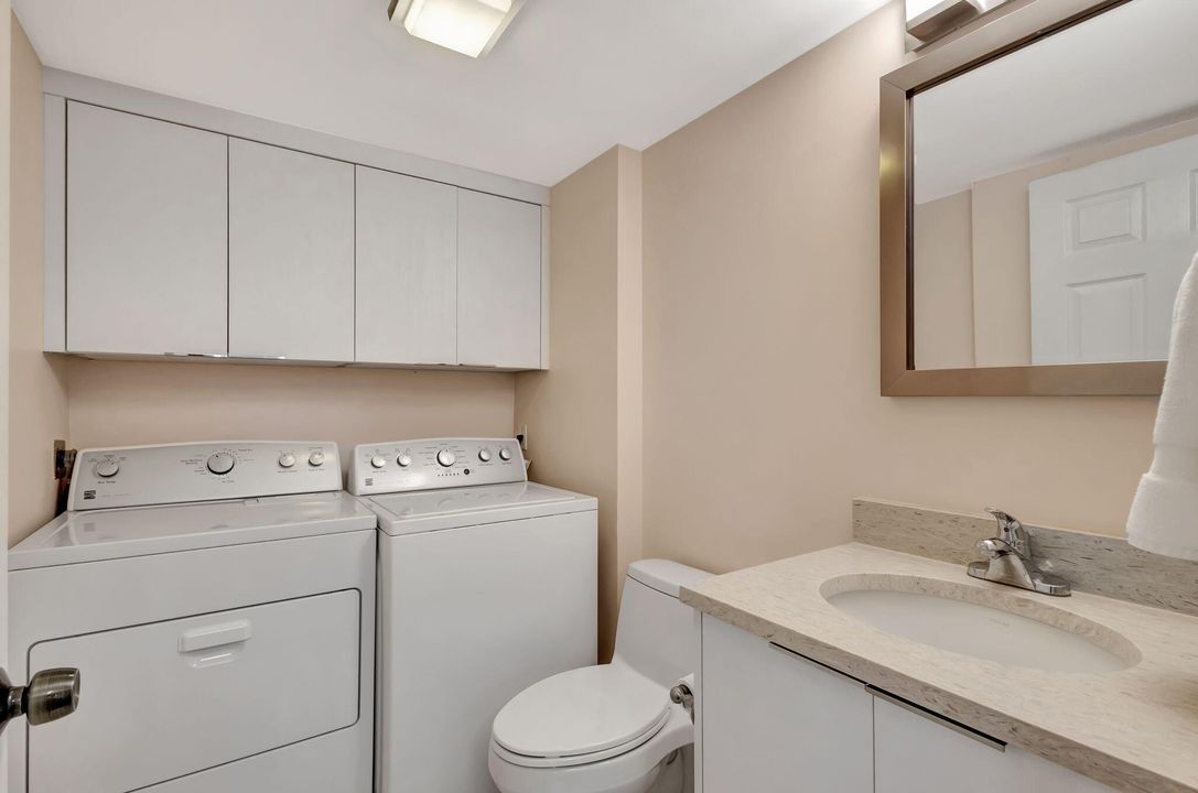 For Sale: $495,000 (2 beds, 2 baths, 1188 Square Feet)