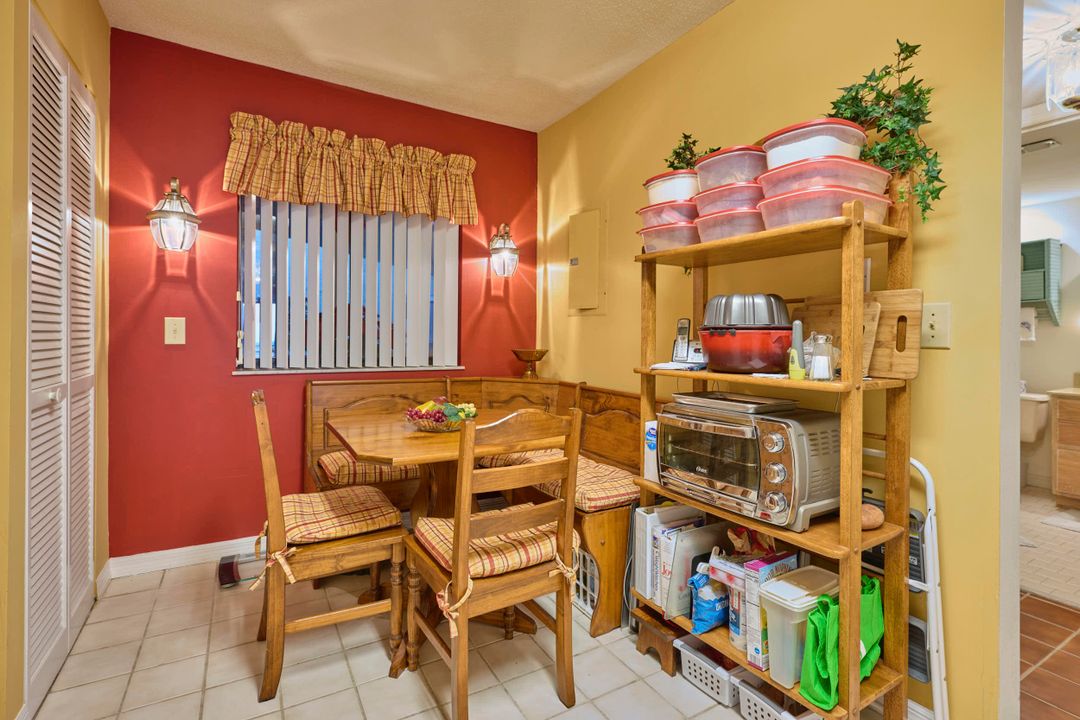 For Sale: $355,000 (2 beds, 2 baths, 1000 Square Feet)