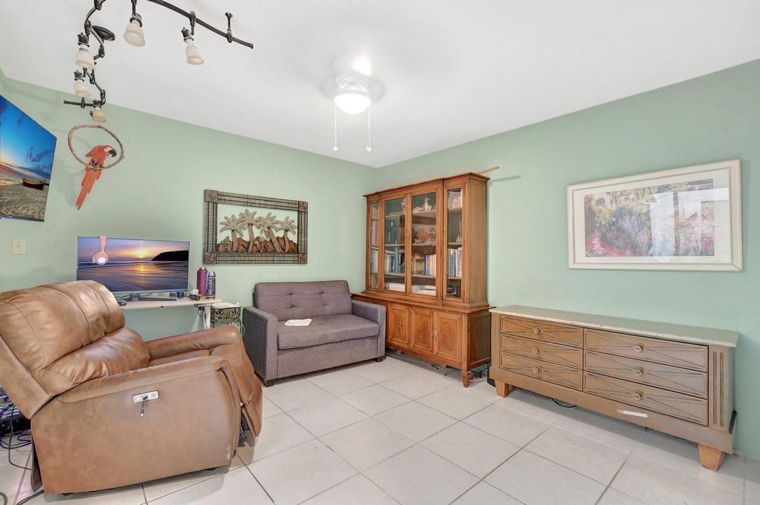 For Sale: $549,000 (3 beds, 2 baths, 1670 Square Feet)