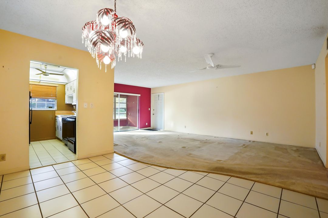 For Sale: $164,900 (1 beds, 2 baths, 1080 Square Feet)