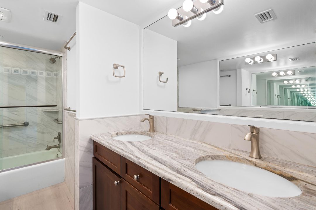 For Sale: $722,500 (2 beds, 2 baths, 1272 Square Feet)