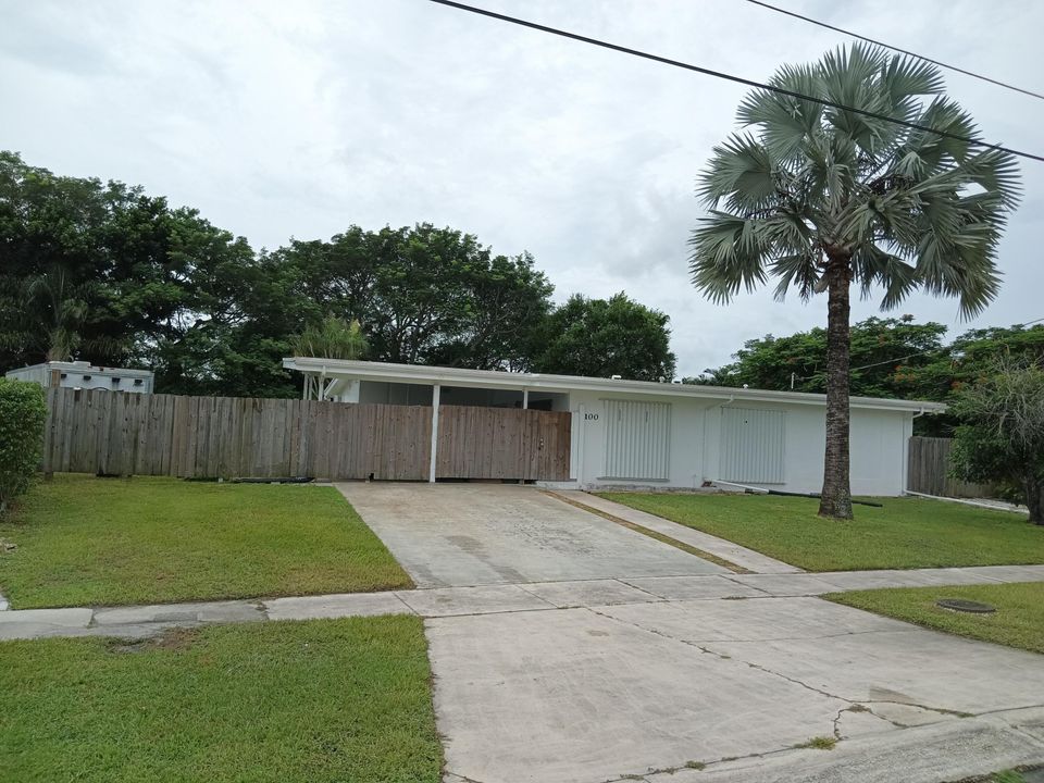 For Sale: $449,000 (3 beds, 2 baths, 1350 Square Feet)