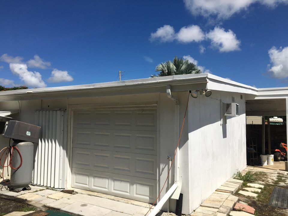 For Sale: $449,000 (3 beds, 2 baths, 1350 Square Feet)