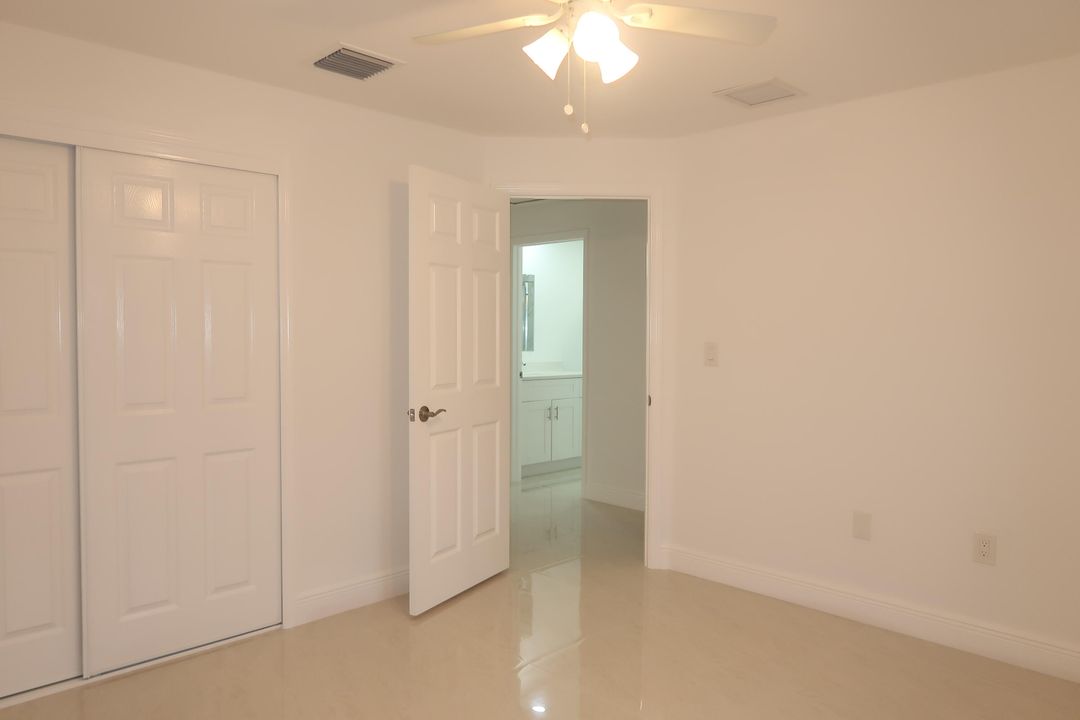 For Sale: $570,000 (4 beds, 2 baths, 1697 Square Feet)