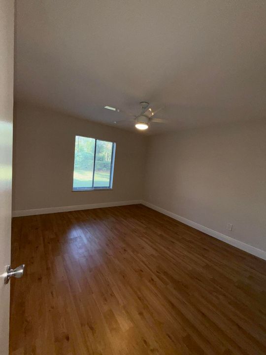 For Rent: $1,500 (1 beds, 1 baths, 723 Square Feet)