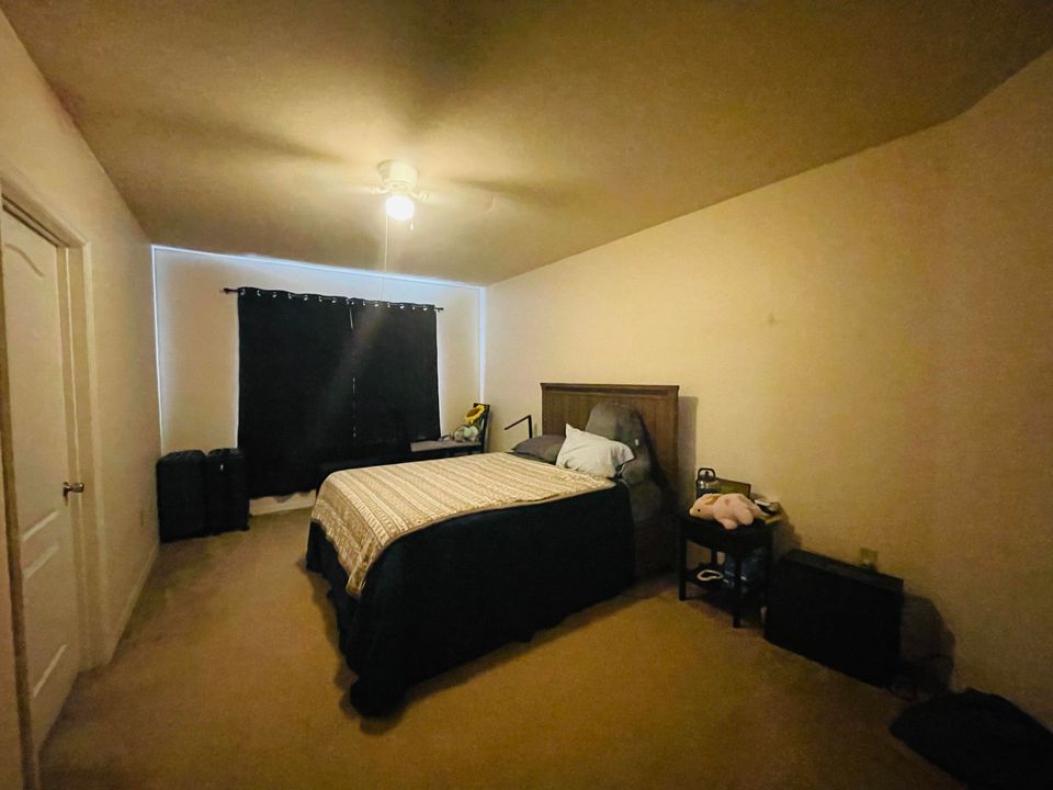 For Rent: $2,100 (2 beds, 2 baths, 1141 Square Feet)