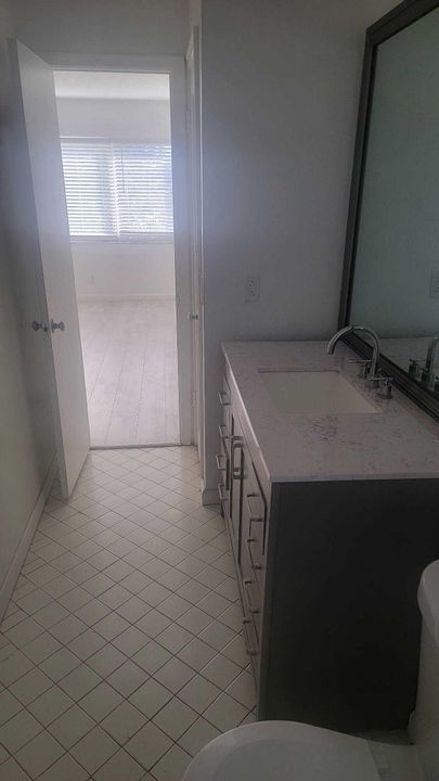 For Rent: $1,600 (1 beds, 1 baths, 797 Square Feet)