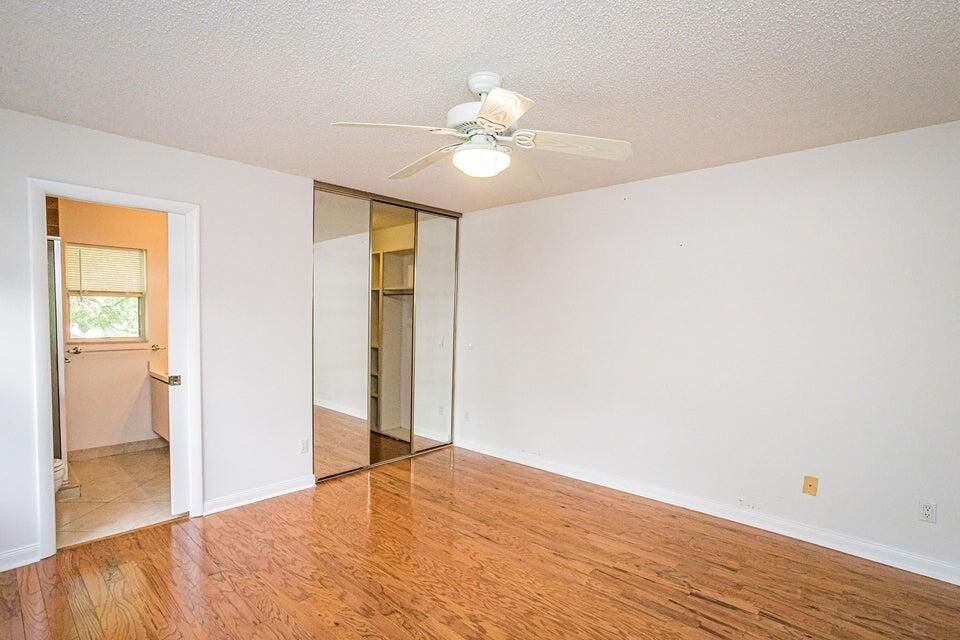 For Rent: $2,100 (2 beds, 2 baths, 1374 Square Feet)