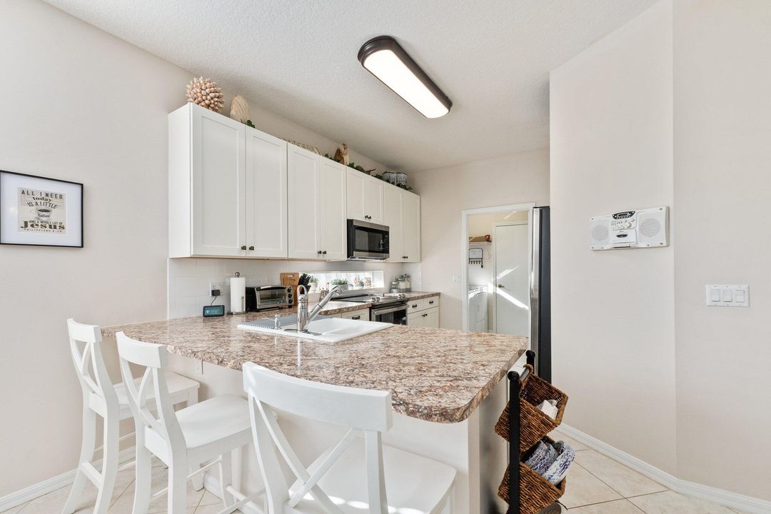 For Sale: $309,000 (2 beds, 2 baths, 1573 Square Feet)