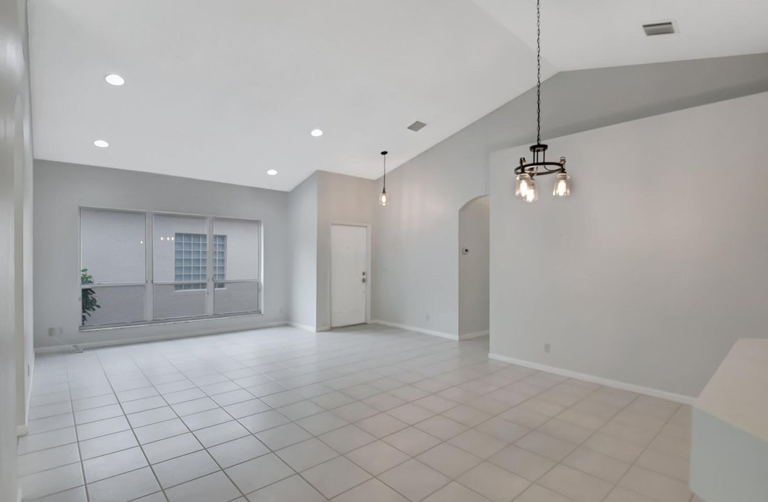 For Sale: $505,000 (3 beds, 2 baths, 1649 Square Feet)