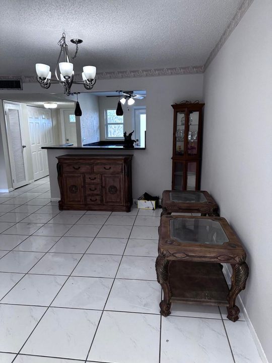 For Sale: $189,900 (2 beds, 2 baths, 1320 Square Feet)