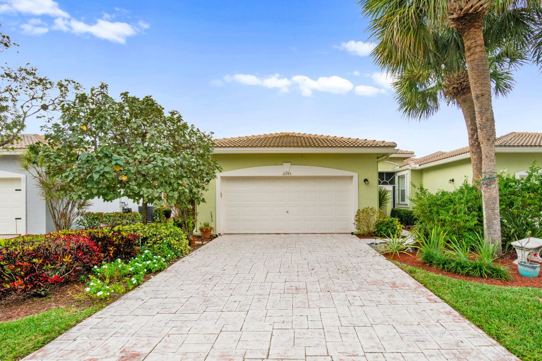 For Sale: $494,900 (3 beds, 2 baths, 1491 Square Feet)