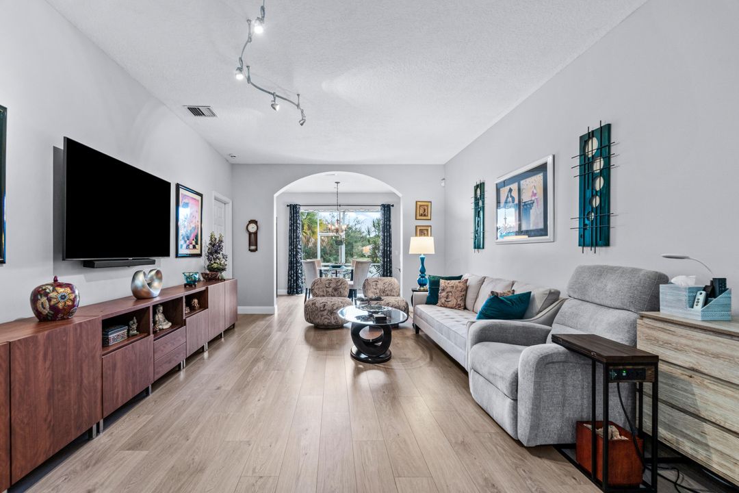 For Sale: $494,900 (3 beds, 2 baths, 1491 Square Feet)