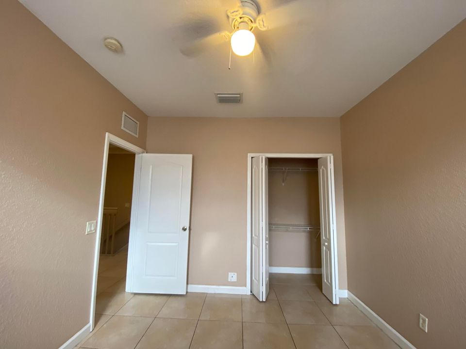 For Rent: $3,000 (3 beds, 2 baths, 1705 Square Feet)