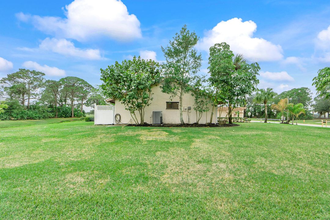 For Sale: $464,900 (3 beds, 2 baths, 1733 Square Feet)