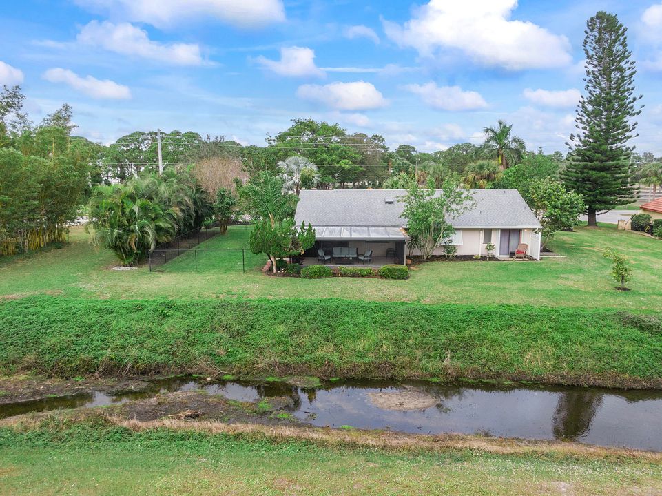 For Sale: $464,900 (3 beds, 2 baths, 1733 Square Feet)