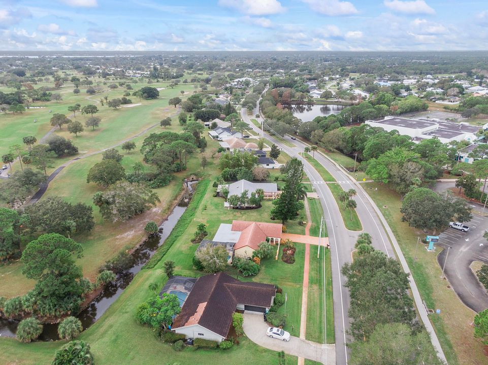 For Sale: $464,900 (3 beds, 2 baths, 1733 Square Feet)